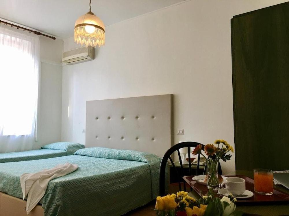 38 Aira Hotels Palermo Ngoại thất bức ảnh