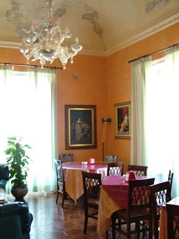 38 Aira Hotels Palermo Ngoại thất bức ảnh
